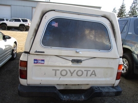 1990 TOYOTA TRUCK STD WHITE 2.4L AT 2WD Z16403